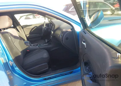 2016 Dodge Charger R/T z USA, uszkodzony, nr VIN 2C3CDXCT8GH186509